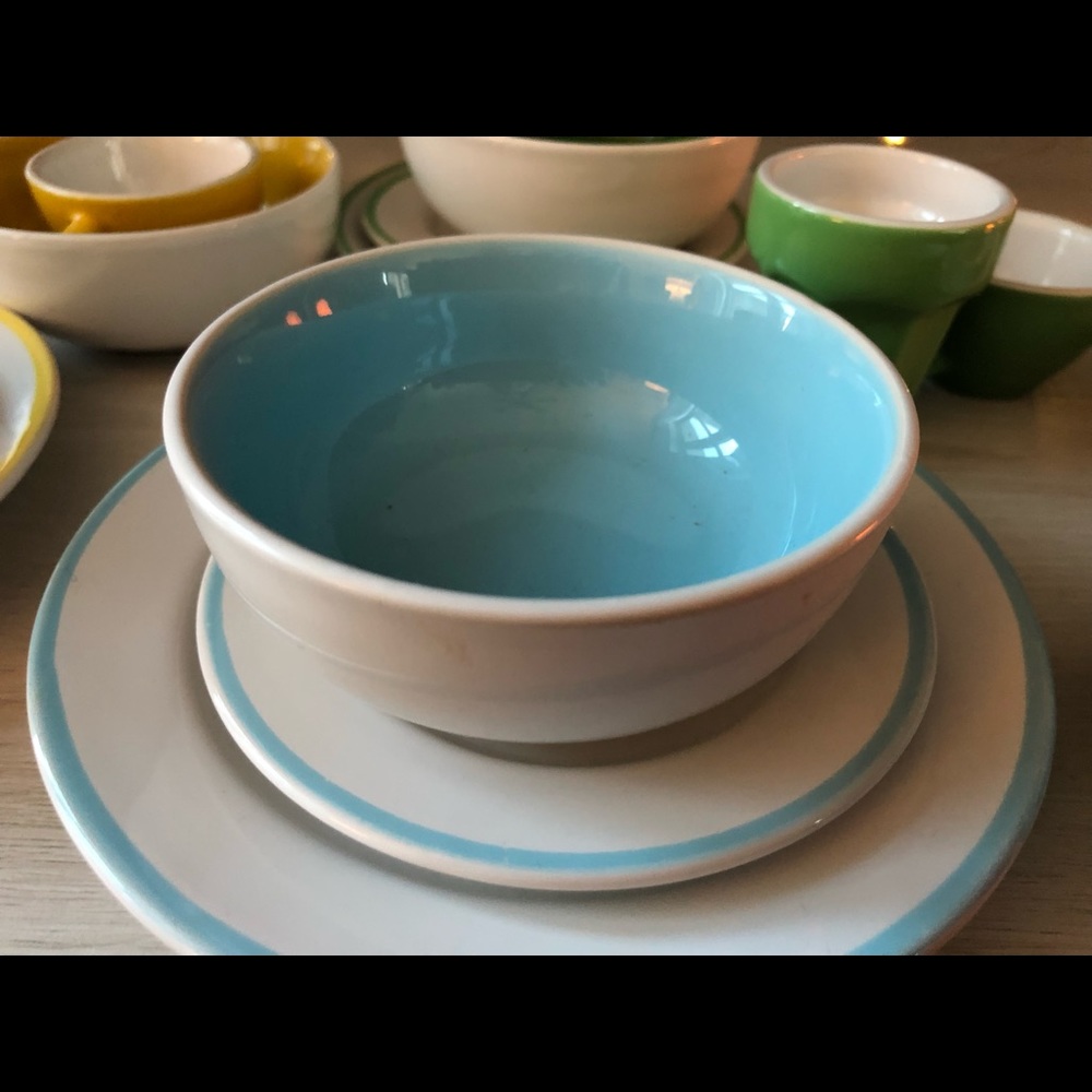 Kids ceramic kitchen dish set 20 piece set - Picture 3 of 10